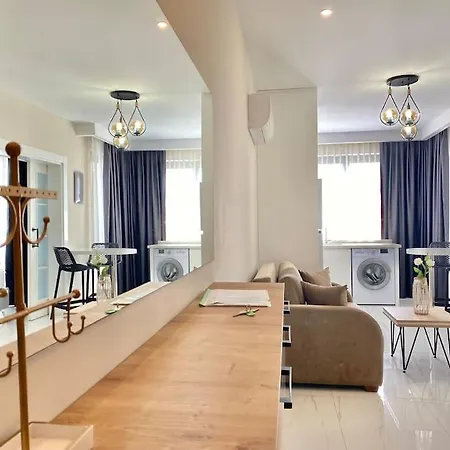 Camelia 12 1+1 On Cleopatra With Partly Seaview 아파트 *